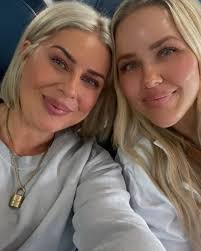 Amanda Varley (@amandavarley_) • Instagram photos and videos