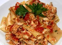 Volete stupire i vostri ospiti con una ricetta speciale ma decisamente semplice da fare? La Ricetta Napoletana Dei Paccheri Co Cuoccio