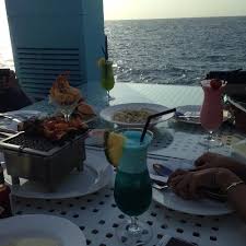 جدة فقيه اكواريوم الرحلة الشيقة في عالم البحار من اجمل ما ستراه في جدة