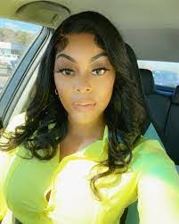 Candace Roach's Instagram, Twitter & Facebook