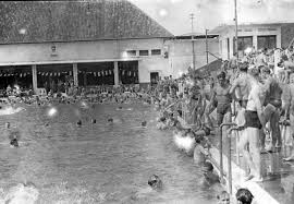 Kolam Renang Manggarai 1950 An Indonesia Sejarah Belanda
