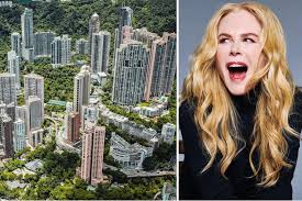 Botox injections have smoothened nicole kidman' crow's feet and the wrinkles between her brows. M7k8ovawoxbjrm