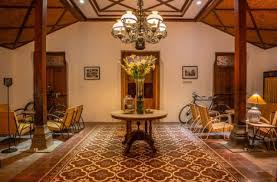 traditional Indonesian decor
