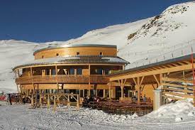 Rossalm ski lift is located in an area of sonnleitn that travelers like for its skiing. Holiday Lodge Rossalm Ski And Hiking Lodge In South Tyrol