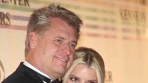 Jessica Simpsonin isä etsii tyttärelleen miesseuraa