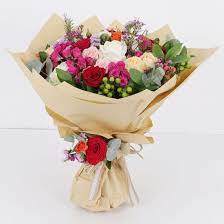 It gives us an example of beautiful god's creation. Send Thinking Of You Flowers To Bangalore Flower Delivery Bangalore Order Flowers Online Bangalore Juneflowers Com