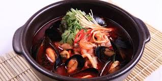 Dulu kalo makan ini harus antre dulu biasanya hihi. Cara Membuat Jjamppong Sup Mi Seafood Pedas Ala Korea Merdeka Com
