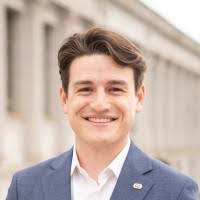 12600+ "Lukas" profiles