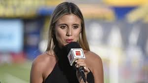 Mekano fue un programa de televisión chileno de corte juvenil, presentado durante la mayoría de sus emisiones por josé miguel viñuela y producido y emitido por la estación privada mega. Daniela Aranguiz Critica A Periodista Argentina Por Dichos Sobre Su Esposo