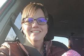 Lisa Hathorn's Instagram, Twitter & Facebook