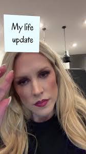 Amanda Mansfield's Instagram, Twitter & Facebook