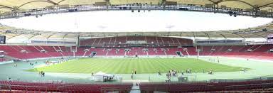 Für den vfb stuttgart folgte eine achterbahnfahrt, während der der amtierende deutsche meister nicht an die gute leistung der vorsaison anknüpfen konnte, sondern im gegenteil zunächst auf die unteren. Mercedes Benz Arena The Stadium Guide