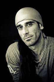 Sự trở lại của đại sứ Salsa đến từ nước Pháp Malik Roy