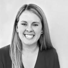 Julia Simonini's Instagram, Twitter & Facebook