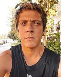 He is best known for playing ramiro rama ordóñez in the cris morena television series casi ángeles, and as a member of music group teen angels. Gaston Dalmau Summer Days No Just For The Pic Facebook