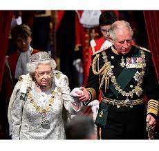 Así fue la historia de amor de la actual reina de inglaterra y el príncipe felipe. Rainha Elizabeth Ii Pretende Se Aposentar Daqui Um Ano E Meio Dando O Trono Ao Filho Principe Charles Estrelando