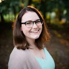 I recently had the privilege of shooting some family pictures for some of  my favorite people ☺️ With one child moving out of State and another one  off to College, Julie expressed