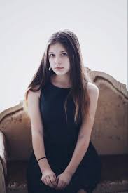 Fie ca această sărbătoare să fie cea mai frumoasă, iar zâmbetul să nu. 100 Cele Mai Frumoase Poze Cu Fete Thepoc