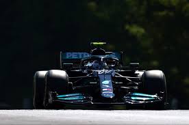 A formula 1 a világ legnépszerűbb, legnagyobb szabású és legprofibb gyorsasági autós sorozata, amelyet tízmilliók követnek hétről hétre a televízióban, sztárjai elképesztő népszerűségnek örvendenek világszerte. V4ocuzanlecnnm