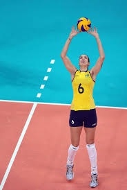 10 kg mais magra, Thaísa nega ser sex symbol e espera aguentar tranco