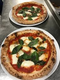 The no.900 pizza is a real neapolitan pizza, prepared according to the rules of the art and cooked in 90 seconds. Napolitansk Pizza Picture Of Invito Varberg Tripadvisor