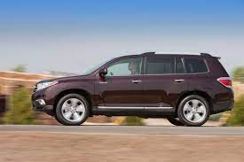 Weight combined with ground clearance and good tire was all i needed. 2013 Toyota Highlander Review Ratings Specs Prices And Photos The Car Connection