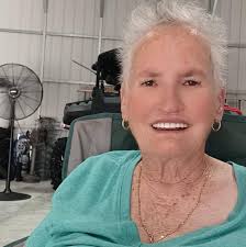 Love Grady,He don't take any shit from anybody Tuff Cop wish we had more  Sheriff more like him