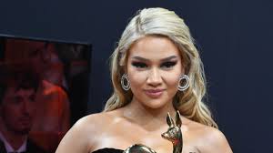 We would like to show you a description here but the site won't allow us. Shirin David Sexy Underboob Kracher Damit Macht Sie Die Fans Sprachlos News De