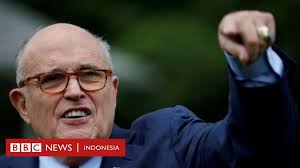 Pengacara Trump: 'Kebenaran bukanlah kebenaran' dan Trump bisa terjebak  'sumpah palsu'