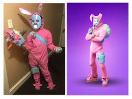The right one choosing a skin costume fortnite battle royale to dress up in carnival, a parade of costumes in a group, a birthday, your friend's release and even halloween night. Fortnite Halloween Costume And Cosplay Guides Costume Wall