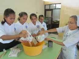 East Timor Youth Attending Don Bosco Technical School Fatumaca Have Access To Proper Nutrition Thanks To Rise Against Hunger Rice Meals Salesian Missions