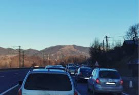 Dn1 live webcam azuga google maps: Trafic Aglomerat Pe Valea Prahovei Coloane De MaÈini La Comarnic Èi BuÈteni Realitatea De Prahova