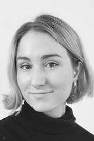 Hannah Peck's Instagram, Twitter & Facebook