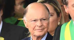 Edir macedo (1945) nasceu no rio de janeiro, em 18. Edir Macedo Confirma Que Foi Internado Com Covid 19 E Que Tomou Cloroquina