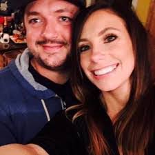 Kerry Vinson's Instagram, Twitter & Facebook