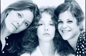 Jane Curtin, Laraine Newman & Gilda Radner: The First Ladies of SNL.  #comedy #comedians #1970s #snl #saturdaynightlive #gildaradner #funny  #lovegilda #70s #80s