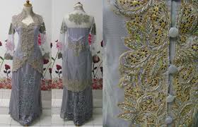 Gaun pendek asimetris ini nantinya akan memiliki desain unik. 24 Ide Baju Pengantin Grey Baju Pengantin