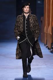 What kind of saddle bag does christian dior wear? Dior Men Fall 2021 Menswear Collection Vogue
