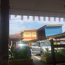 Tuanku diputerikan pada 26.06.1922 dan mangkat pada 08.08.1999. Dewan Terbuka Tunku Zain Smk Tunku Ampuan Durah 54 Ziyaretci Da Fotograflar