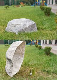 The Best Place To Hide A Key Spielhaus Garten Gartengestaltung Kunststein