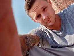 Mental illness: Let this encourage someone who may be or may know someone  struggling with mental illness. If you don't know someone, just take 3  minutes to listen so that instead of