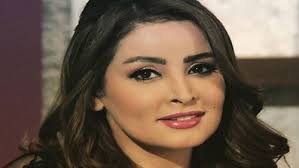 شقيق الممثلة المصرية كشف للجريدة المصرية أن ظروفه المادية لم تسمح بعلاج شقيقته، موضحاً أنه كلما أعادها إلى. ØªÙƒØ±ÙŠÙ… Ù…Ø±ÙˆØ© Ù…Ø­Ù…Ø¯ ÙÙŠ Ù…ØµØ± Ù…Ø¬Ù„Ø© Ù‡ÙŠ