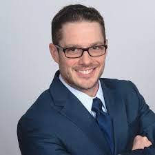 Sean Hashem's Instagram, Twitter & Facebook