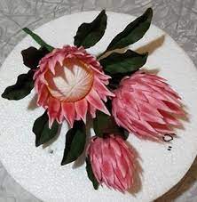 Proteas Stunning By Neryl Johnson Sugar Flowers Tutorial Sugar Paste Flowers Edible Cake Decorations