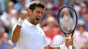 Novak djokovic poses with the winner's trophy in wimbledon, on july 14. Wimbledon 2019 Novak Djokovic Besiegt Roger Federer Im Finale Eurosport
