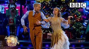 In 2018 she became the presenter of the new styling show, who makes me beautiful on rtlplus. Finale Strictly Come Dancing Am 19 12 2020 Wer Gewinnt Strictly Come Dancing 2020