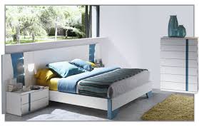Desde el blanco más puro hasta los tonos más apagados, te. Decorar Dormitorios En Blanco Y Azul