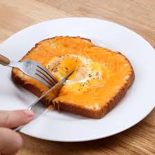 Huevo Quesoso Servido En Pan Video Recipes Breakfast Recipes Breakfast Dishes