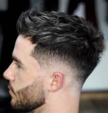 O fade baixo fica bom para quem deseja um corte. Mid Fade Corte Pin En Best Hairstyles For Men Este Corte Es Como Un Princeton Pero Con Un Fade Mas Nitido Pengawallsatu