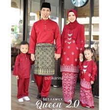 We would like to show you a description here but the site won't allow us. Baju Kurung Moden Songket Bunga Tabur Queen 2 0 Maroon Merah Gelap Ibu Anak Perempuan Raya Sedondon Keluarga 1 Family